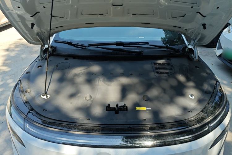 Used Nissan N7 2025 510 Max Engine Bay