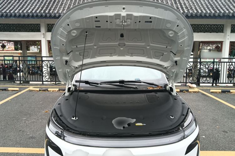 Used Nissan N7 2025 625 Pro Engine Bay