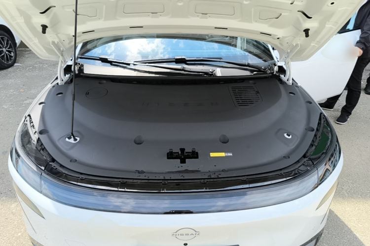 Used Nissan N7 2025 510 Max Engine Bay