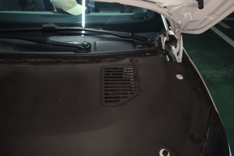 Used Nissan N7 2025 510 Pro Engine Bay Left
