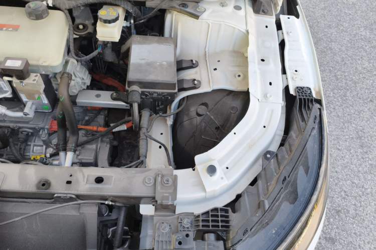 Used Nissan N7 2025 510 Max Engine Bay Left