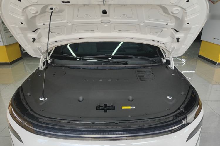 Used Nissan N7 2025 510 Max Engine Bay