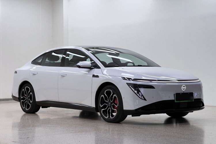 Used Nissan N7 2025 510 Max Exterior 2