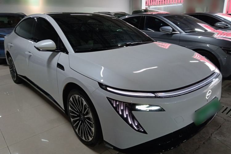 Used Nissan N7 2025 510 Pro Exterior 2