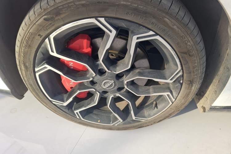 Used Nissan N7 2025 510 Max Exterior 3