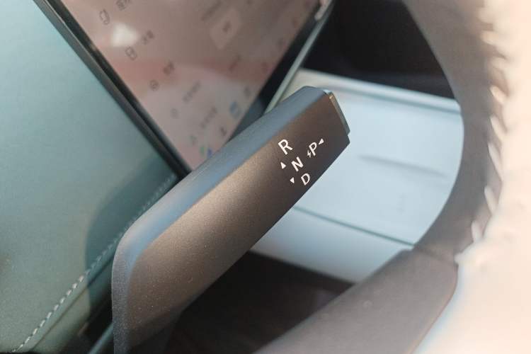 Used Nissan N7 2025 510 Max Gear Lever