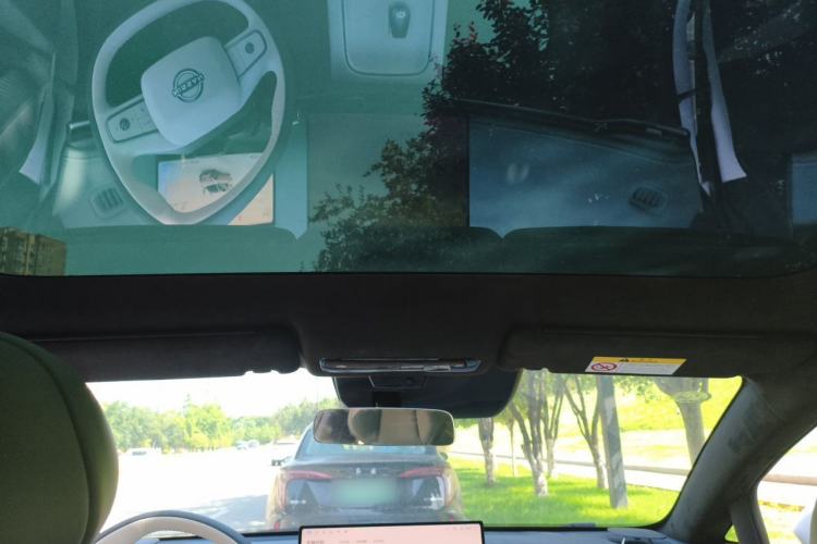 Used Nissan N7 2025 510 Max Headliner