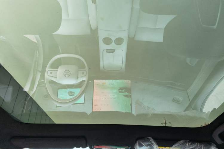 Used Nissan N7 2025 510 Max Headliner