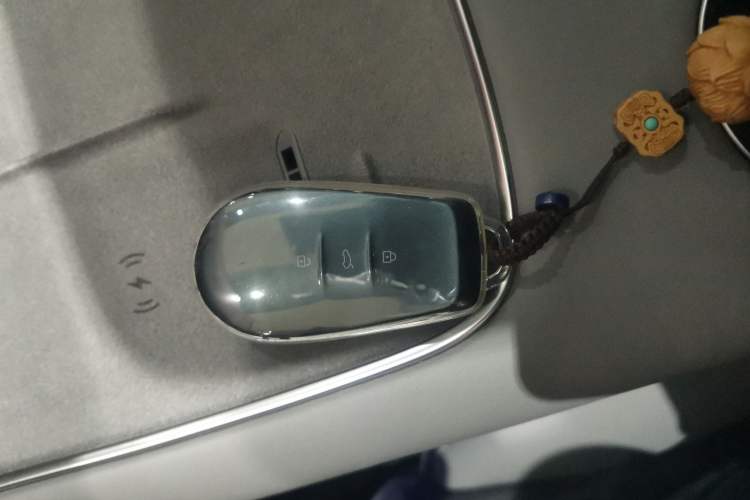 Used Nissan N7 2025 625 Max Interior 1