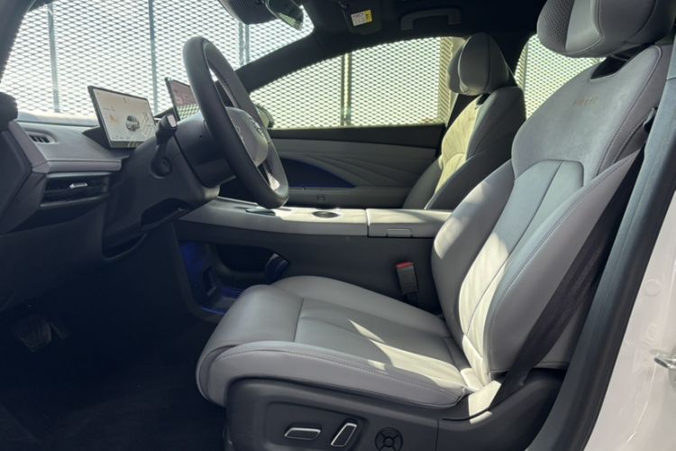 Used Nissan N7 2025 510 Pro Interior 2