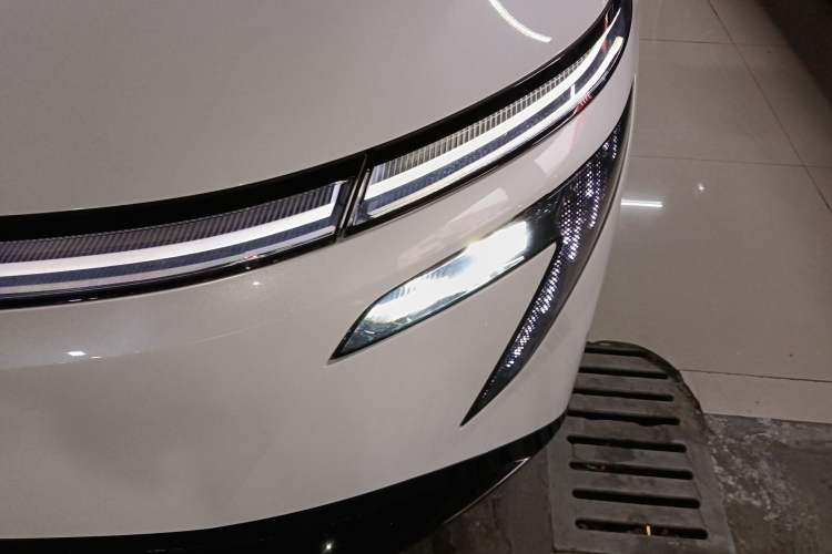 Used Nissan N7 2025 510 Pro Left Front Headlight