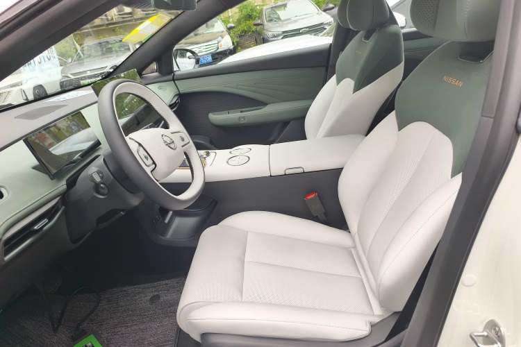 Used Nissan N7 2025 510 Pro Left Front Seat