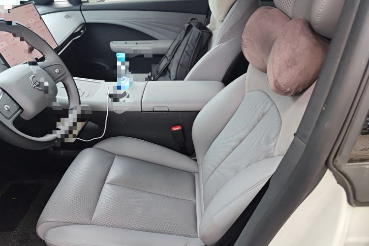 Used Nissan N7 2025 625 Pro Left Front Seat