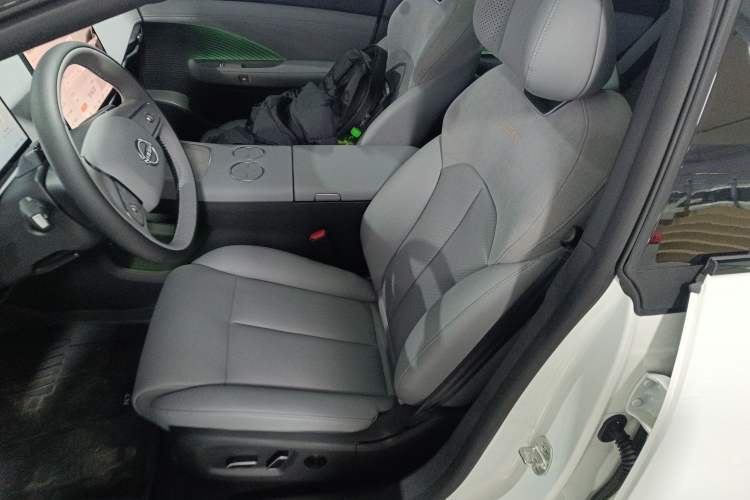 Used Nissan N7 2025 510 Max Left Front Seat