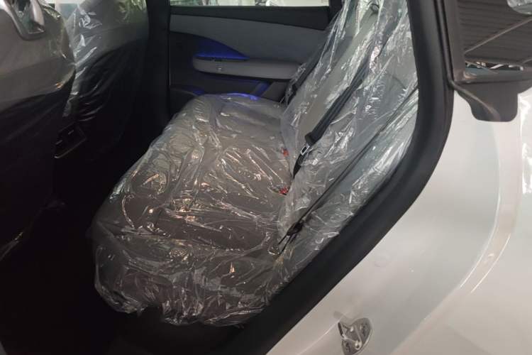 Used Nissan N7 2025 510 Pro Left Rear Seat