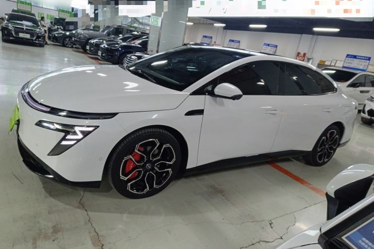Used Nissan N7 2025 510 Max Left Side