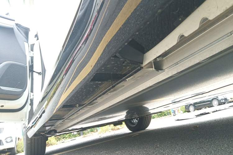 Used Nissan N7 2025 625 Pro Left Side Sill