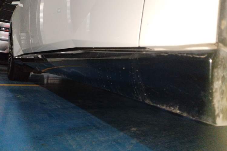 Used Nissan N7 2025 510 Max Right Side Sill