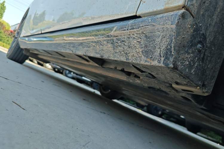 Used Nissan N7 2025 510 Max Right Side Sill