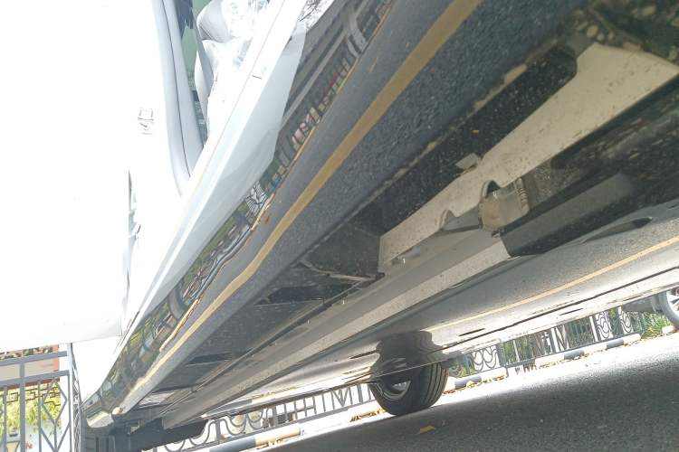 Used Nissan N7 2025 625 Pro Right Side Sill