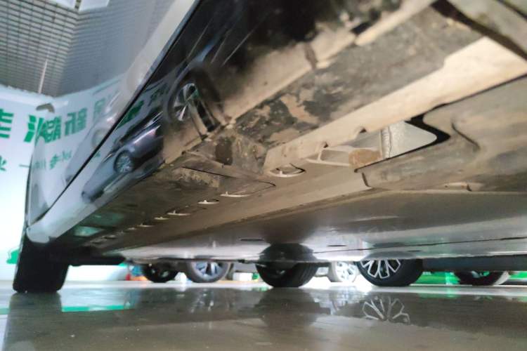 Used Nissan N7 2025 510 Pro Right Side Sill