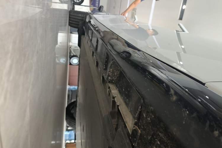Used Nissan N7 2025 510 Max Right Side Sill