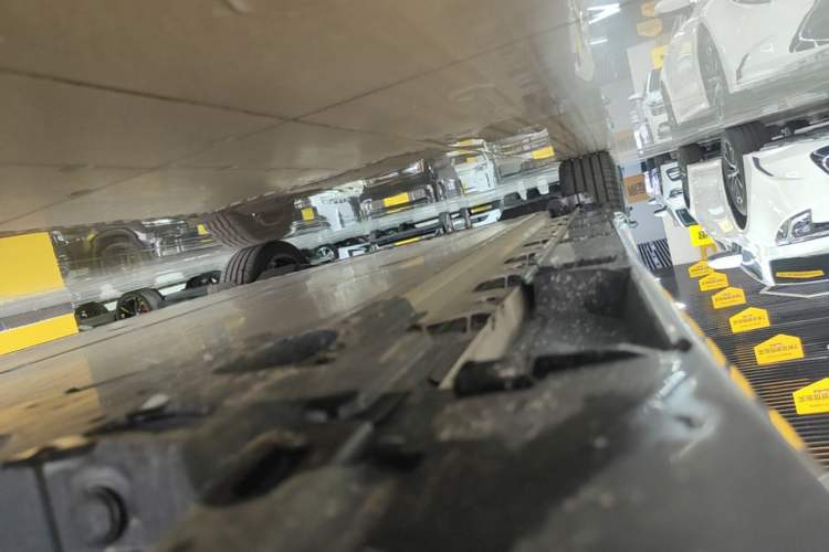 Used Nissan N7 2025 510 Max Right Side Sill