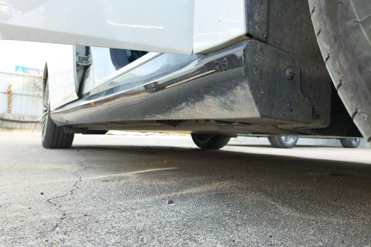 Used Nissan N7 2025 510 Max Right Side Sill