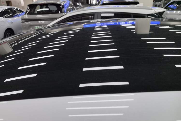 Used Nissan N7 2025 625 Max Roof