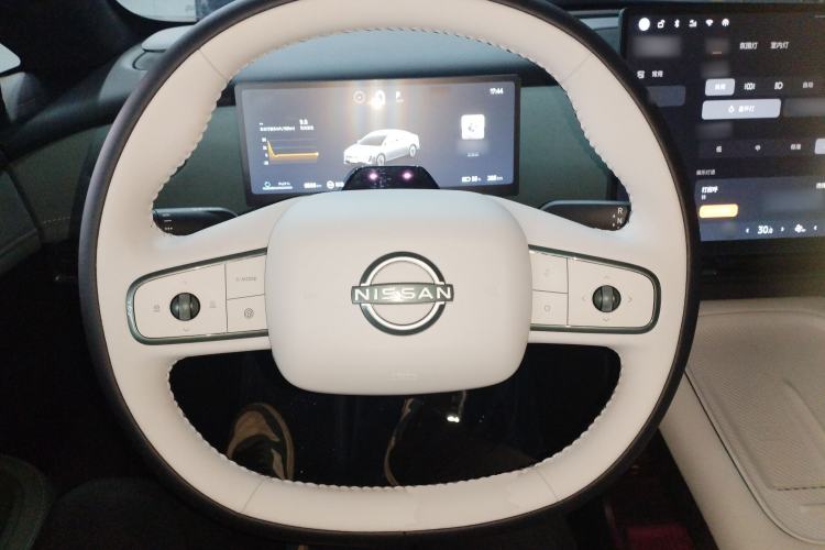 Used Nissan N7 2025 510 Max Steering Wheel
