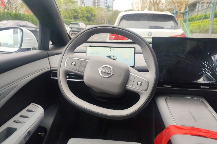 Used Nissan N7 2025 625 Max Steering Wheel