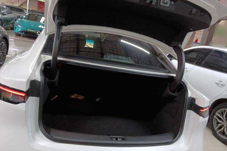 Used Nissan N7 2025 510 Pro Trunk