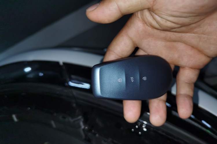 Used Nissan N7 2025 625 Max Vehicle Key