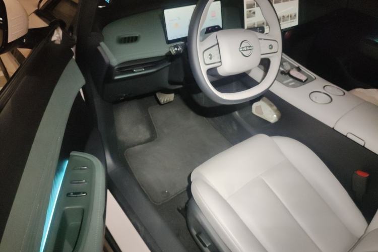 Used Nissan N7 2025 510 Max Driver Seat