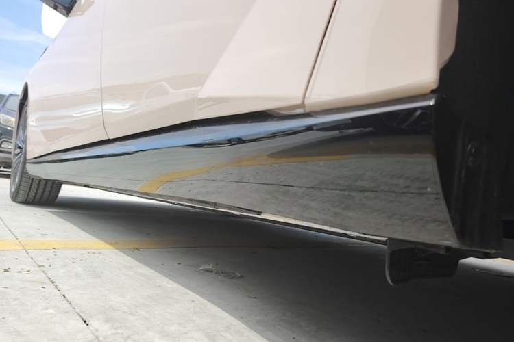 Used Nissan N7 2025 510 Max Left Side Sill