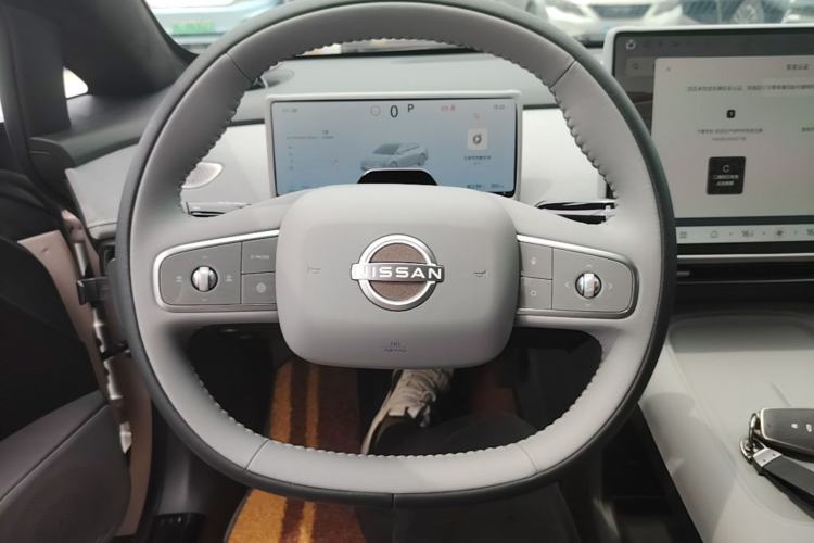 Used Nissan N7 2025 510 Max Steering Wheel