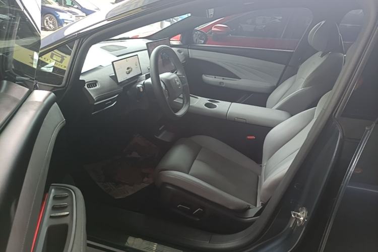 Used Nissan N7 2026 Model, 625 Max Rhine Knight Left Front Seat