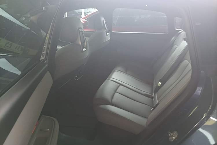 Used Nissan N7 2026 Model, 625 Max Rhine Knight Left Rear Seat