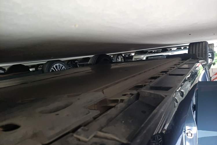 Used Nissan N7 2026 Model, 625 Max Rhine Knight Right Side Sill