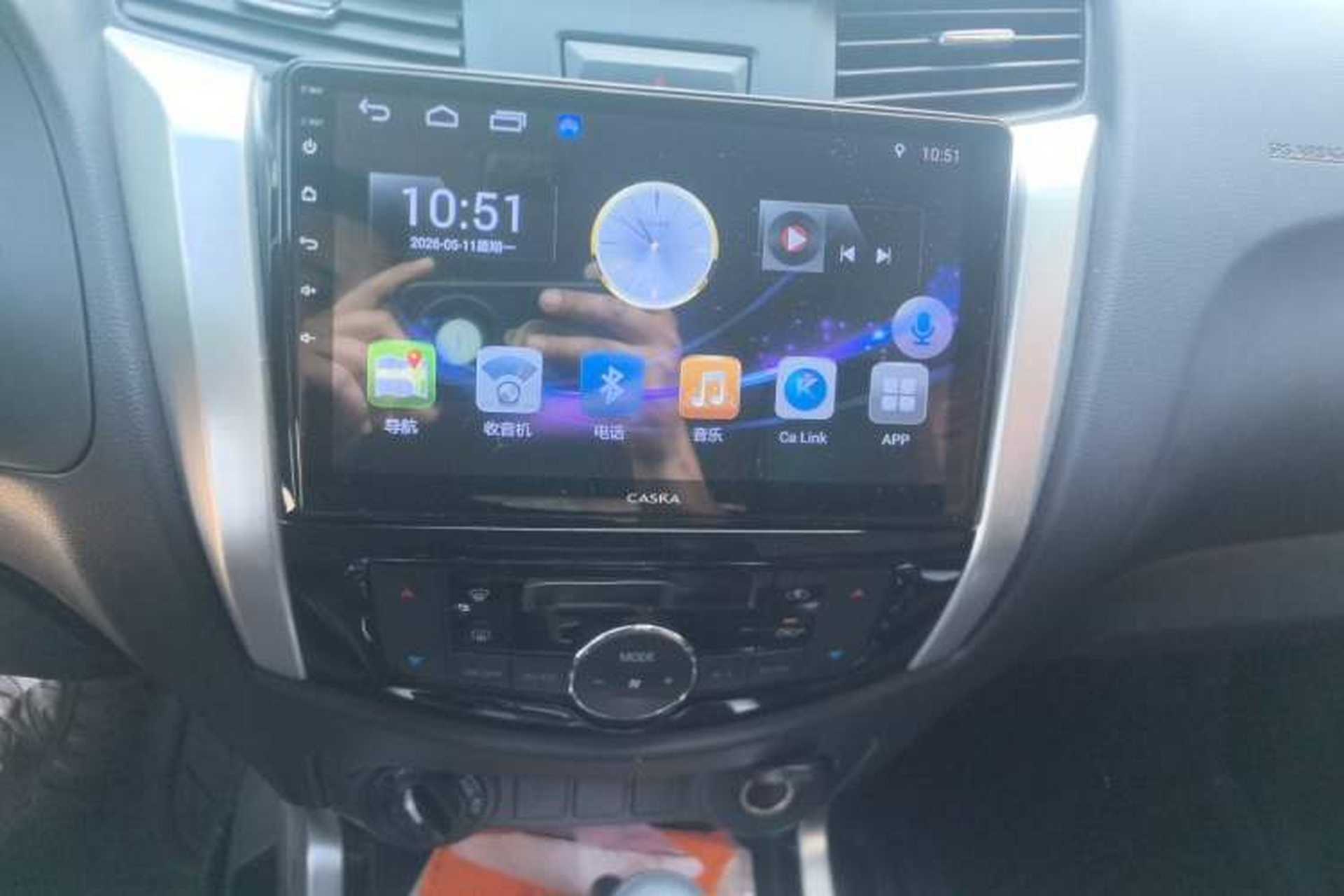 Used Nissan Navara 2017 2.5L Automatic 4x4 Luxury Edition QR25 Audio And AC Panel