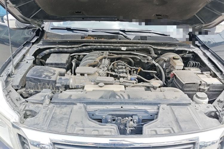 Used Nissan Navara 2017 2.5L Automatic 2WD Luxury Edition QR25 Engine Bay