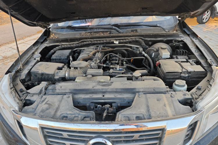 Used Nissan Navara 2017 2.5L Automatic 2WD Luxury Edition QR25 Engine Bay