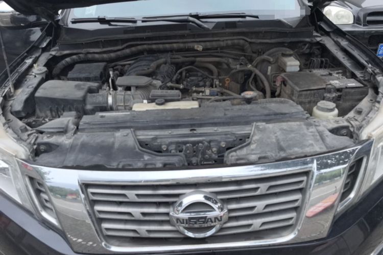 Used Nissan Navara 2017 2.5L Automatic 2WD Luxury Edition QR25 Engine Bay