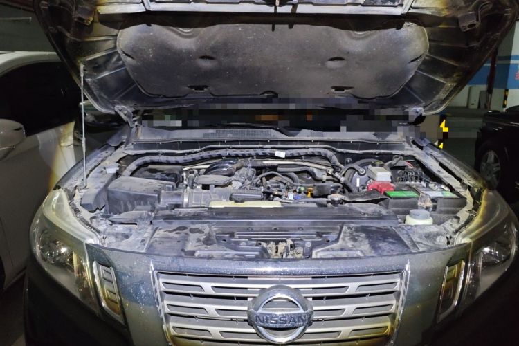 Used Nissan Navara 2017 2.5L Automatic 2WD Luxury Edition QR25 Engine Bay
