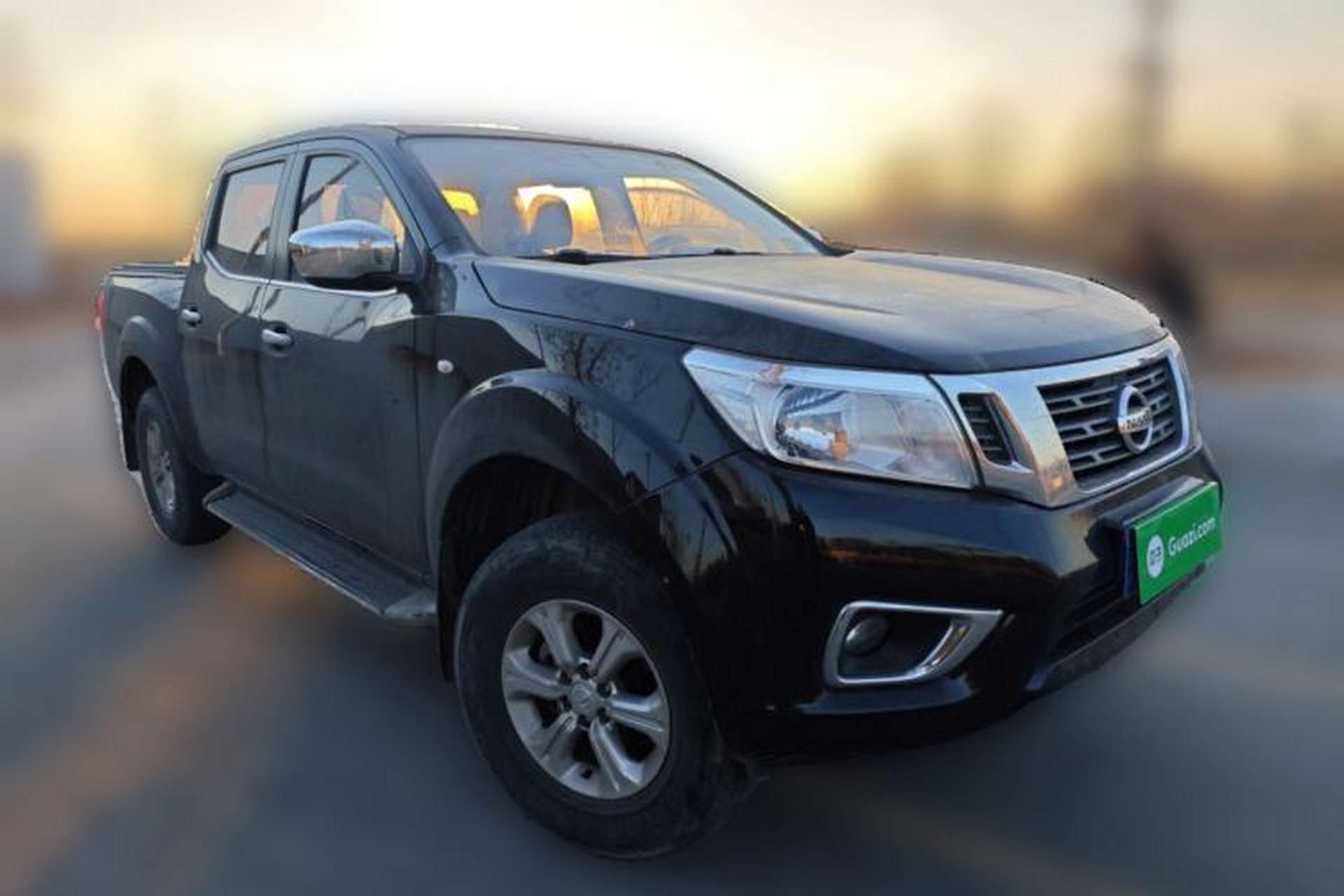 Used Nissan Navara 2017 2.5L Automatic 2WD Luxury Edition QR25 Exterior 1