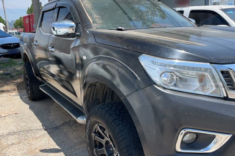 Used Nissan Navara 2017 2.5L Automatic 4x4 Luxury Edition QR25 Exterior 2
