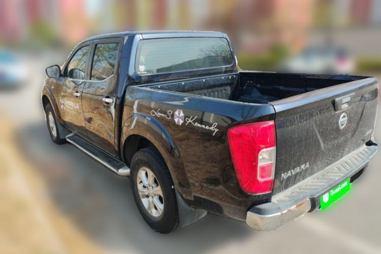 Used Nissan Navara 2017 2.5L Automatic 2WD Luxury Edition QR25 Exterior 3