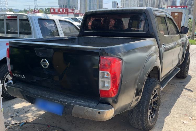 Used Nissan Navara 2017 2.5L Automatic 4x4 Luxury Edition QR25 Exterior 3