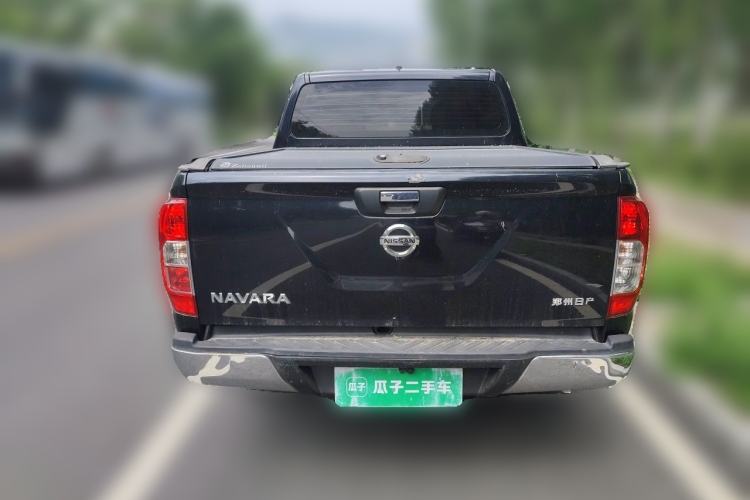 Used Nissan Navara 2017 2.5L Automatic 2WD Luxury Edition QR25 Exterior 4