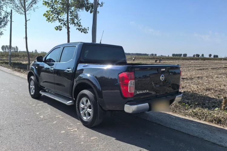 Used Nissan Navara 2017 2.5L Automatic 2WD Luxury Edition QR25 Exterior 4